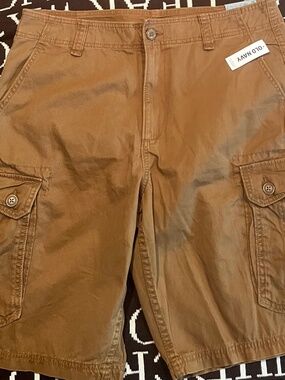 Old Navy Brand New (NWT) Mens All Cotton Cargo Short Pants
